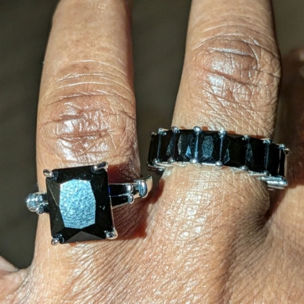 Elegant Black Stone Ring Set Sz 9